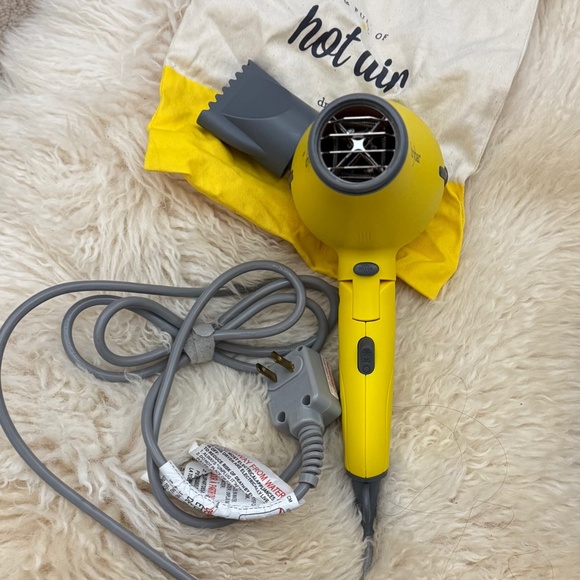 Drybar Buttercup hair dryer - Preowned (GUC) - Picture 4 of 12